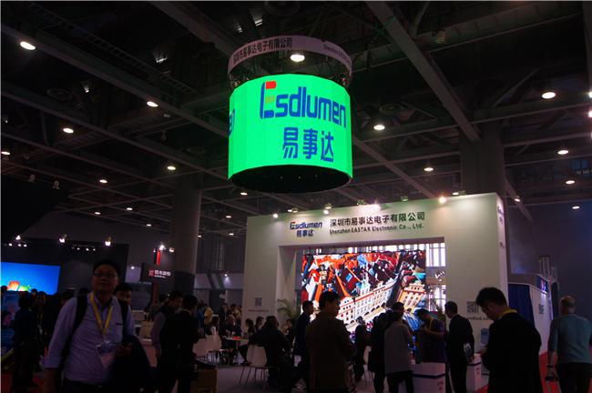 到廣州GETshow展，看易事達(dá)全球首創(chuàng)自動校正