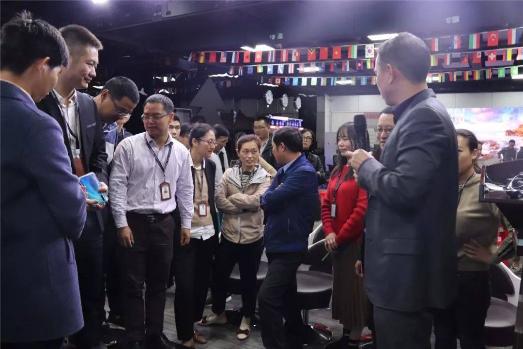 戶內(nèi)固裝，戶內(nèi)租賃