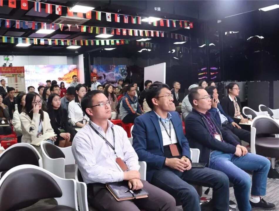 重磅！易事達(dá)又發(fā)布兩款高性價(jià)比戶內(nèi)產(chǎn)品