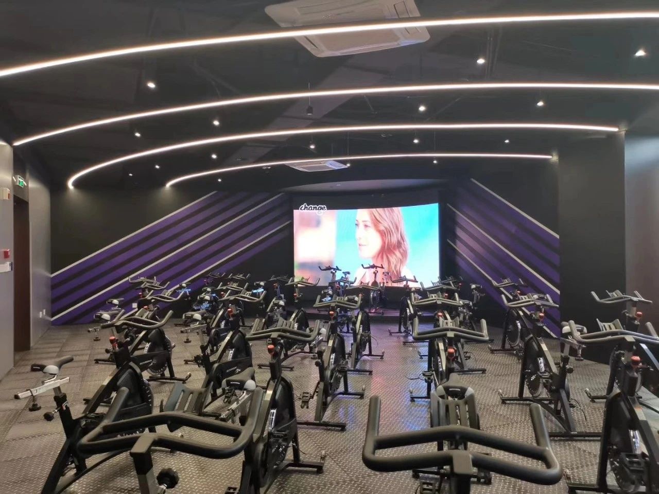 室內(nèi)固裝LED顯示屏 室內(nèi)固裝LED顯示屏